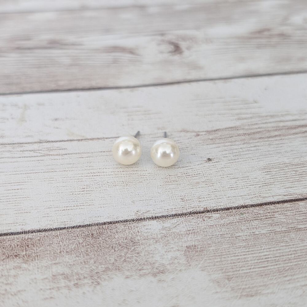 Vintage Stud Earrings Faux Pearl Dainty 5/16"